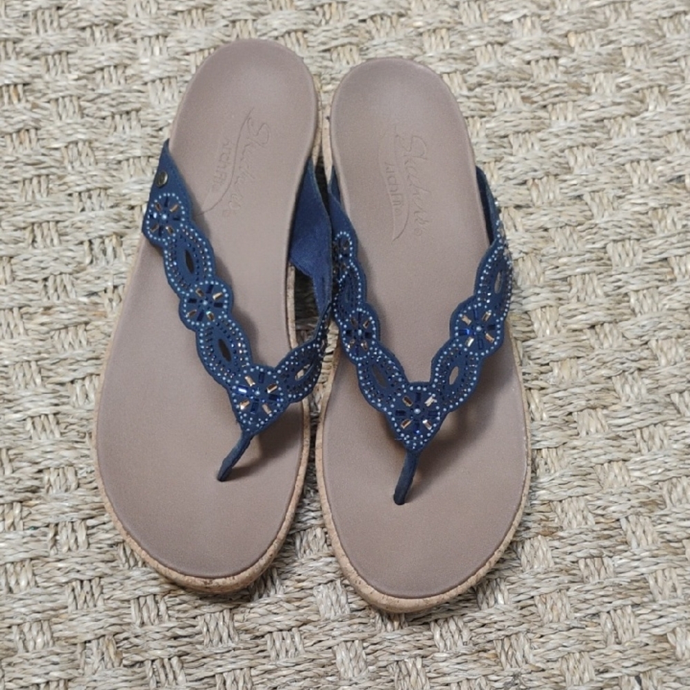 Sketchers Arch Fit Elegant Navy Sandals with Embellished Straps Size 11